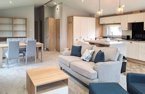Helsey Ski Chalet | Platinum 4 berth Lodge