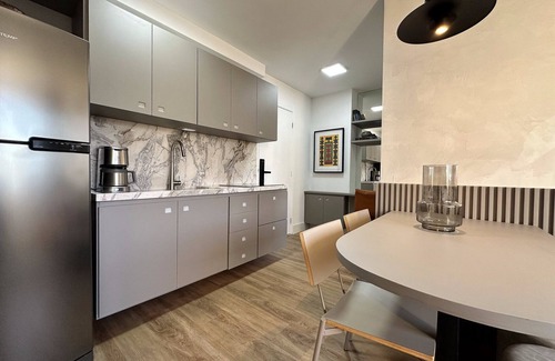 Bela Vista House | Platinum gray: 2 bedrooms, beautiful view