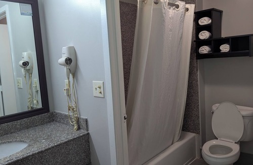 Barker Hotel | Platinum Inn and Suites Houston