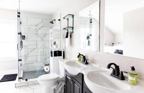 Edgehill Apartment | Platinum on Music Row Renovated and Near Downtown