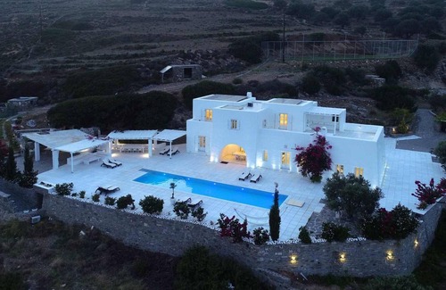 Paros Villa | Platinum Paros Villa | 6 Bedroom Villa | Private Pool & Stunning Sea and.