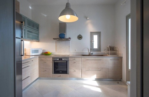 Paros Villa | Platinum Paros Villa | Ocyrhoe III Villa | 4 Bedrooms | Private Pool &.