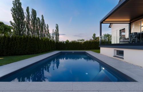 Berghausen House | Platschberg Urban Hideaway - Stilvolles Ferienhaus mit Pool an der Weinstraße