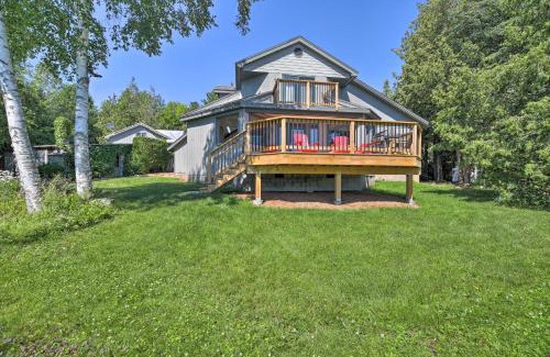 Plattsburgh House | Plattsburgh Home with Deck on Lake Champlain