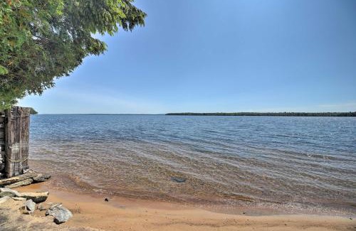 Plattsburgh House | Plattsburgh Home with Deck on Lake Champlain