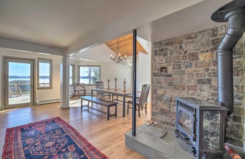 Plattsburgh House | Plattsburgh Home with Deck on Lake Champlain