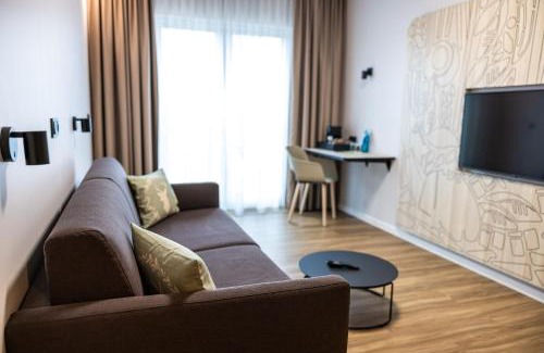 Kelsterbach Hotel | Platzhirsch Living