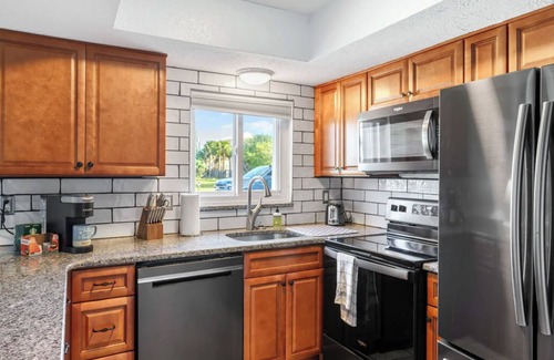 Cape Caneveral Beach Gardens House | Play All Day, Soak All Night—Sleeps 6! Loft w/Hot Tub Steps to the Beach