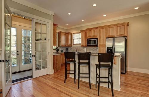 Big Canoe House | Play ping pong and relax by the wood fireplace! - Choctaw Lodge
