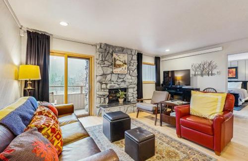 Warm Springs Apartment | Play Soleil - Sport and sun at the Warm Springs Base Area