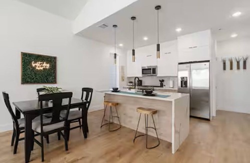 Northside Apartment | Play & Stay , Parking + Exclusive Discounts!