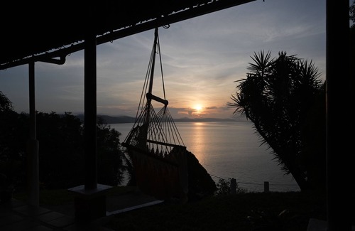 Flores House | Playa Bello Amanecer