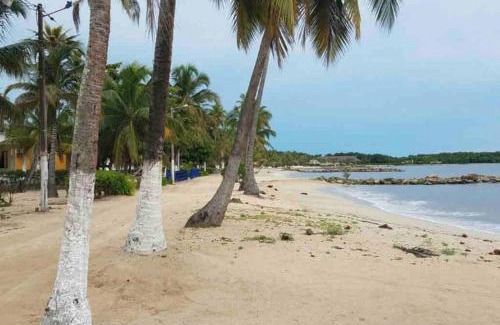 San Antero House | PLAYA BLANCA SANANTERO CORDOBA las palmeras D’JC