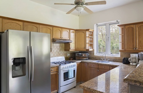 Playa Colorado Condo | Playa Colorado Condo - TRUE 3BR/2BA - Epic Surf and Golf at Iguana