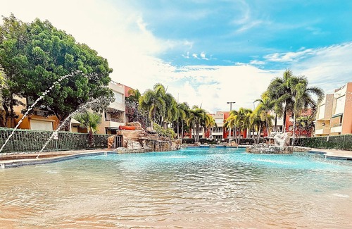 Pole Ojea Apartment | Playa El Combate, Perfect Place Garden Pool front!/Weekly and monthly discount!