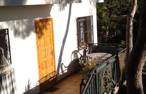 Tamarit Apartment | Playa la Mora, sea view, quiet, close to the beach, private garden & pool, dogs welcome