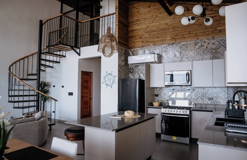 Las Escobas del Venado Villa | Playa Laska – Oceanfront Luxury Villa with Pools in Playa Venao