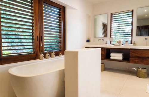 Costa Careyes Hotel | Playa Rosa Bungalows