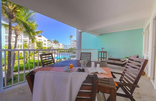 El Cortecito Apartment | Playa Turquesa Pool Views: Pomparo P202