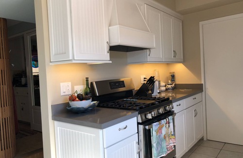 Playa Del Rey Apartment | PLAYA VILLAGE, BEACH, LAGOON, BIKE Path