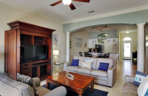 Sunset Pass House | Playa Way | Bayfront Access & Fun On-Site Amenities!
