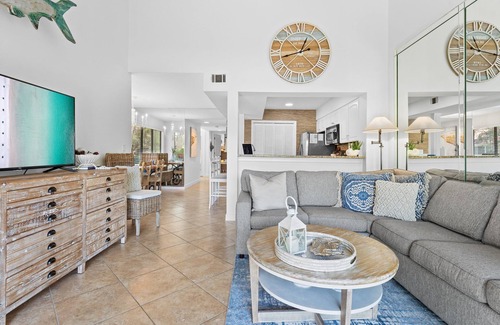 Sandestin Resort | PlayaBella-Sandestin® Escape|Golf Cart Included