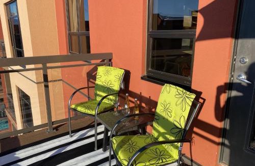 South Pandosy Apartment | PlayadelSol