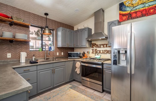 Cottonwood-Verde Village House | Playful 5-Bedroom Home in the Heart of the Valley!