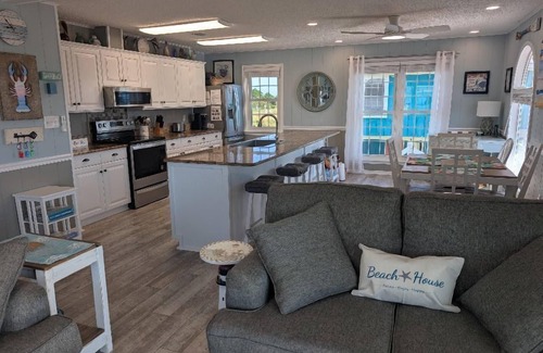 Fort Morgan House | Playful Pelican, 2 Bedrooms, 2 Bathrooms, Pet Friendly