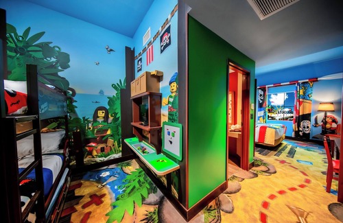Cypress Gardens Hotel | Playful Stay Perfect for Family Getaway | 2 Units