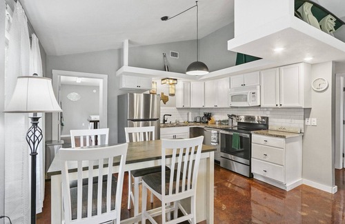 Canyon Lake House | Playin Hooky I Pet Friendly, Canyon Lake