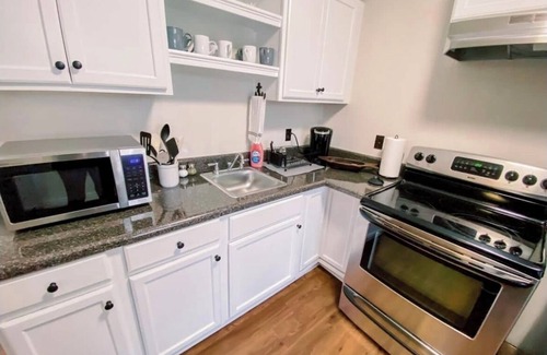 Scottsboro Cabin | Playing Hooky Cabin/2 Bedroom-1 Bath