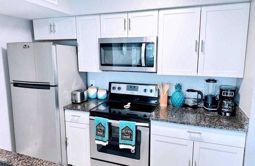 Kissimmee Condo | Playing Hooky Summary