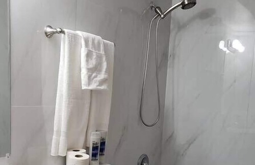 Parque Apartment | Playita Condado Studio Oceanfront Pool