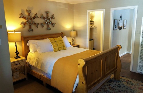 Tahoe Valley Hotel | Playpark Lodge Unit 3 Family Suite w Bunks