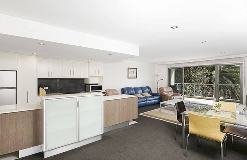 Port Macquarie Apartment | Plaza 14 - Close to CBD & BEACHES, FREE WIFI