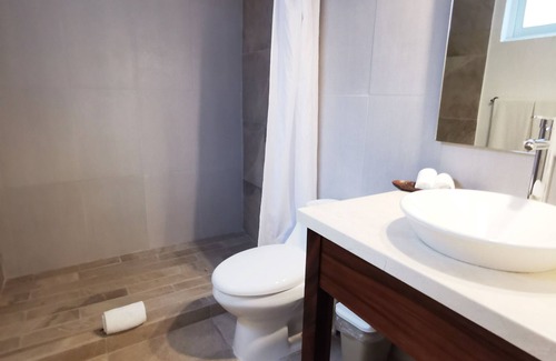 Lourdes Hotel | Plaza Chapala Hotel