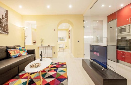 Moncloa - Arguelles Apartment | Plaza de España Central - Cozy apartment