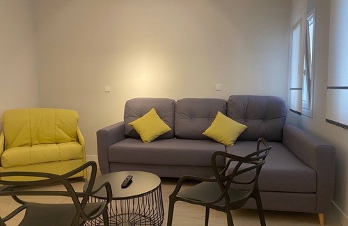 Burgos Apartment | Plaza de los Castaños Suite (in the heart of Burgos)