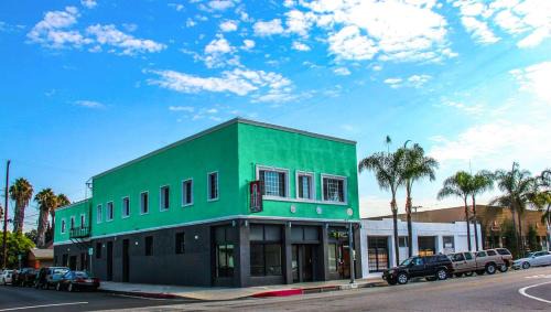 Harbor Gateway North Hotel | Plaza Hotel Gardena
