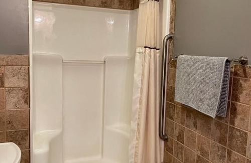 Brown County Hotel | Plaza Inn