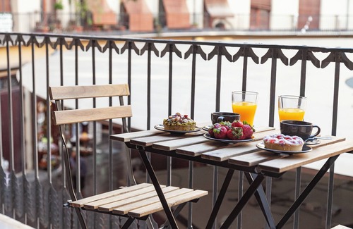 La Seu Apartment | Plaza Redonda - 3 Bedroom Heart of Valencia, Max 8 Pax