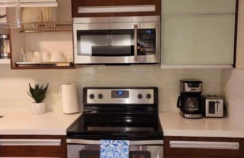 Saskatoon Apartment | Pleasant 1-bedroom with free parking on premises