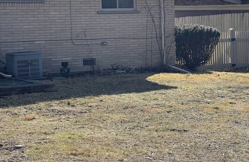 Southfield House | Pleasant 2-bedroom house with AC in Southfield HISTORIC AREA
