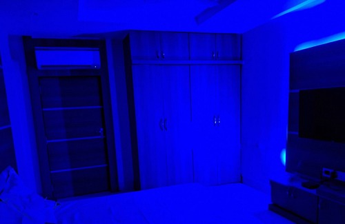 Kalighat Apartment | Pleasant 2 room flat with mini kitchen for family stay near kalighat metro