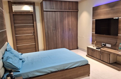 Kalighat Apartment | Pleasant 2 room flat with mini kitchen for family stay near kalighat metro