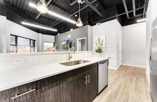 Dearborn Apartment | Pleasant 2BR/2BA Loft in Dearborn