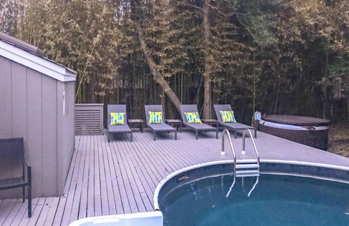 Fire Island Pines House | Pleasant 3-bedroom house in Fire Island Pines with WiFi
