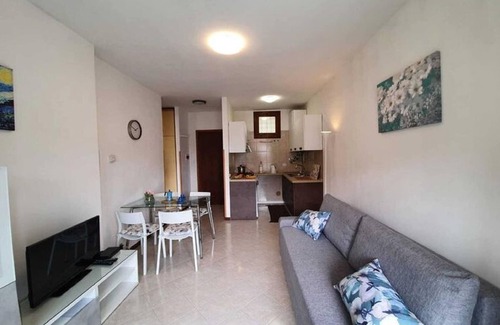Feriolo House | Pleasant Apartment by the Lake