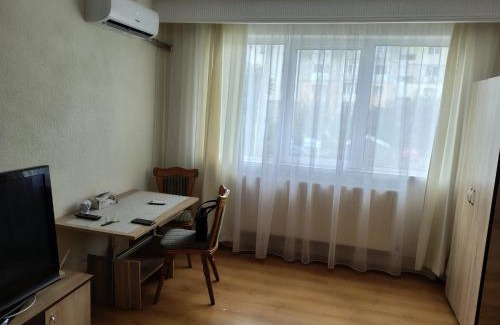 Pitesti Apartment | Pleasant Banat apartment near amenities